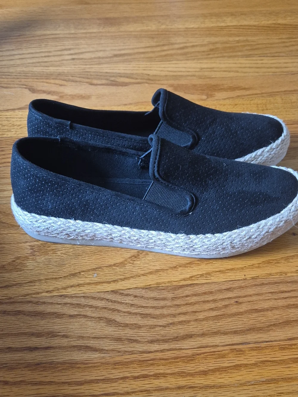 NWOT Esprit Women’s Black Slip-On Espadrille Sneakers, size 7,5 NWOB NWOT